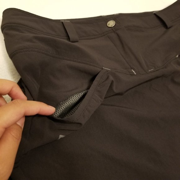 Salomon Wayfarer Skirt with Attached Shorts Outdoor Camping and Hiking Skort - Picture 6 of 13